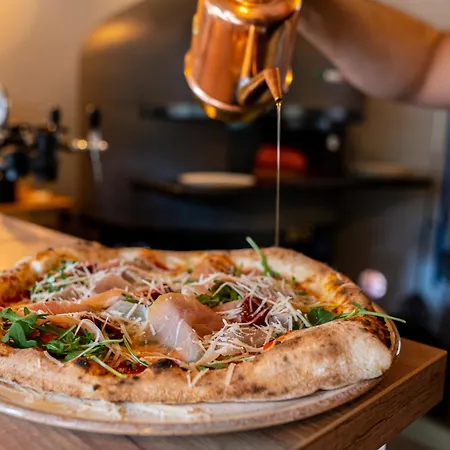 Han/Misafirhane Jozef *